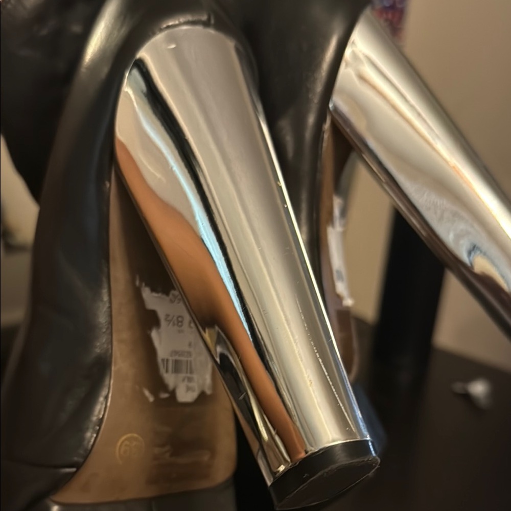 Topshop Black Leather Heeled Boots - Picture 8 of 16